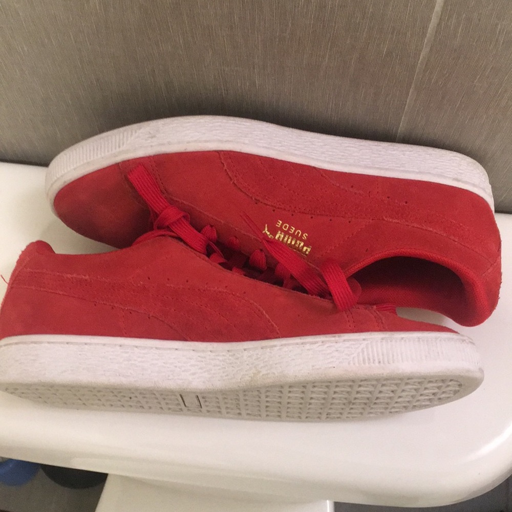 (SOLD) PUMA SUEDE CLASSIC HIGH RISK RED MENS